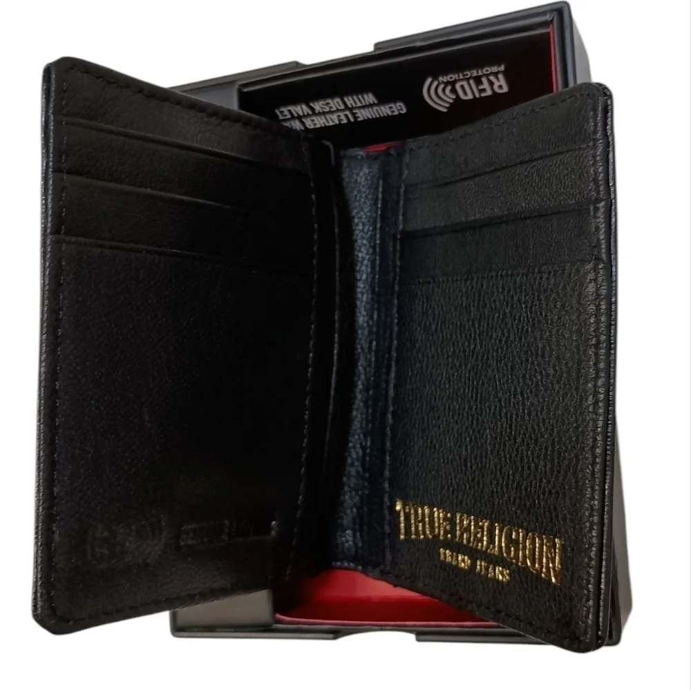 True Religion RFID Wallet Kan Horseshoe Black Leather Bifold